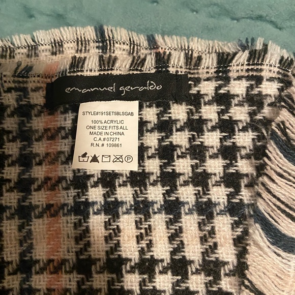 soft acrylic large pink white scarf emanuel geraldo - Picture 5 of 5